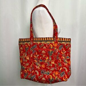 Quilted Red Tote shoulder Bag Floral Zip Closure 17”x13”x5”